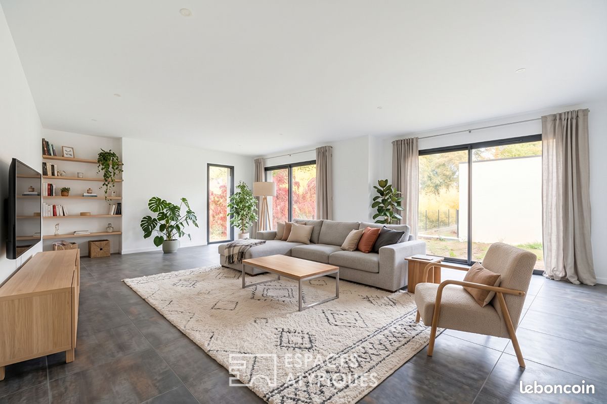 Maison 5 pièces 109 m² · à Villefranche-sur-Saône · 109 m² · 350 000 €