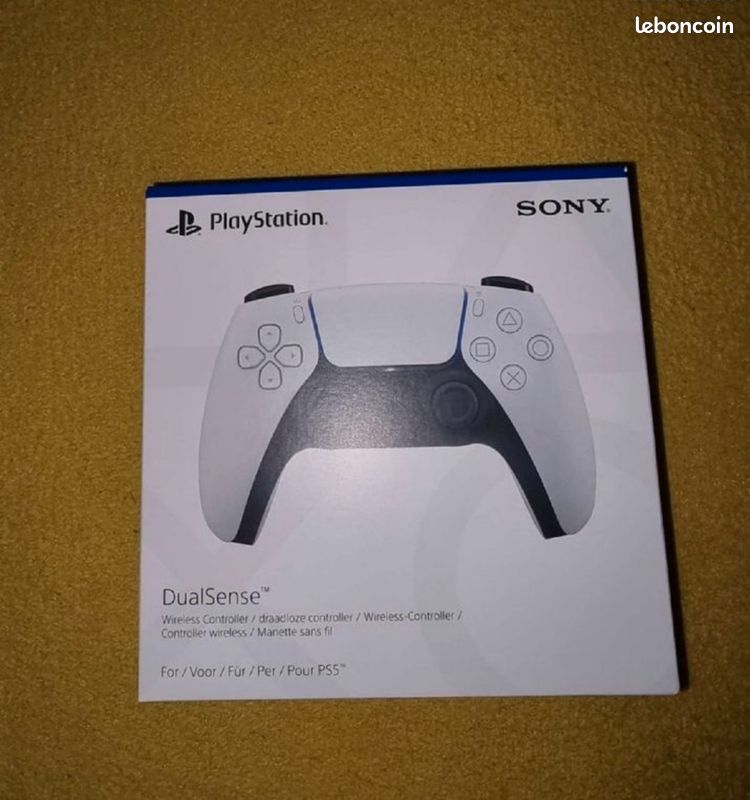 Ps5 neuve + mannete + casque officiel PlayStation (image 2)