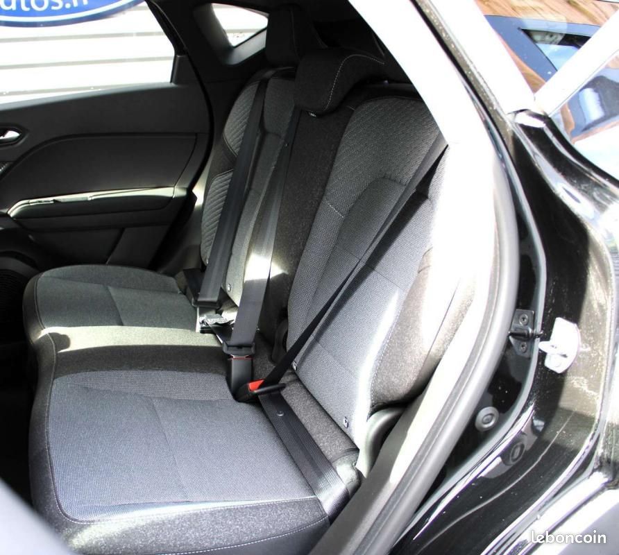 Renault Captur 1.6 e-TECH FULL HYBRID 145 CH TECHNO (image 6)