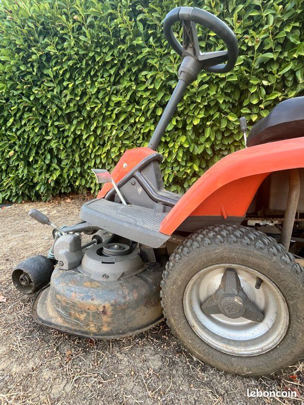 Vend tracteur tondeuse autoportée Husqvarna R111b5 (image 5)
