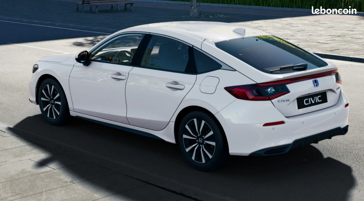 HONDA Civic e:HEV 2.0 i-MMD Executive à partir de 299 / Mois (image 2)
