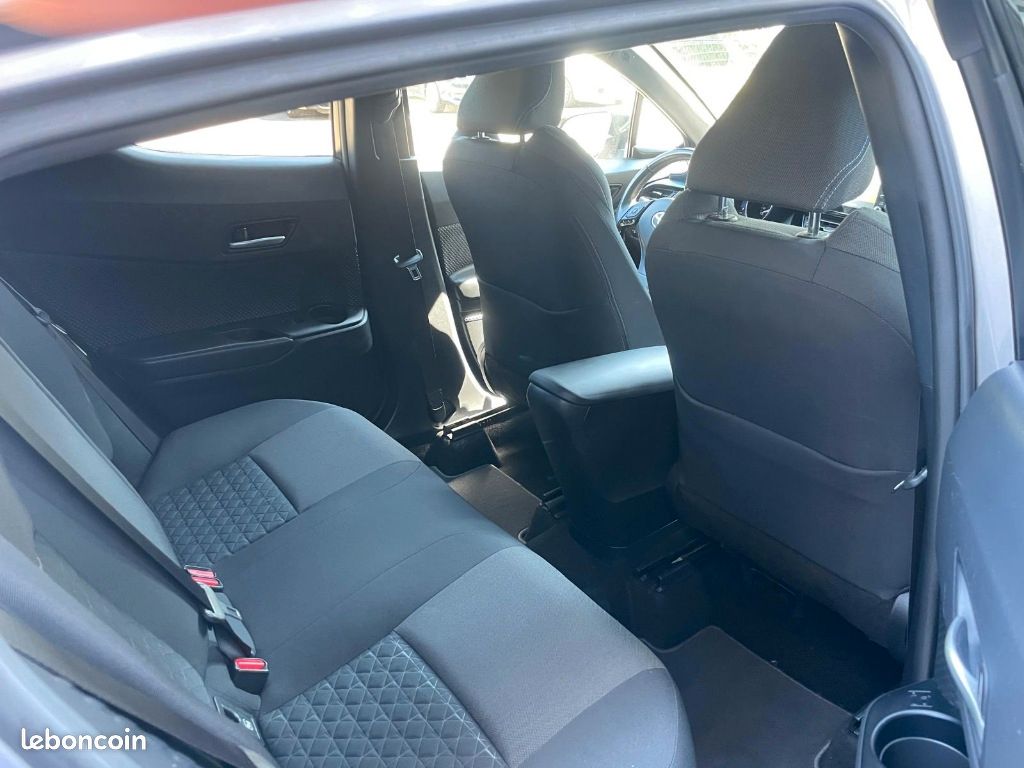 Toyota C-HR 1.8 HYBRID - BV E-CVT 2020 EDITION (image 10)