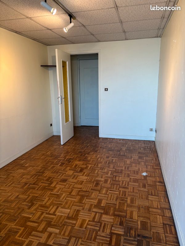 Local commercial 2 pièces 44 m² · à Montgeron · 44 m² · 115 000 €