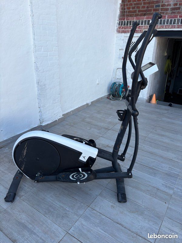 Vélo elliptique (image 1)