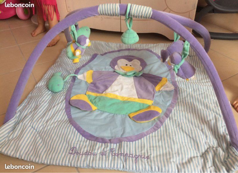 Tapis d’éveil doudou et compagnie dans emballage (image 1)