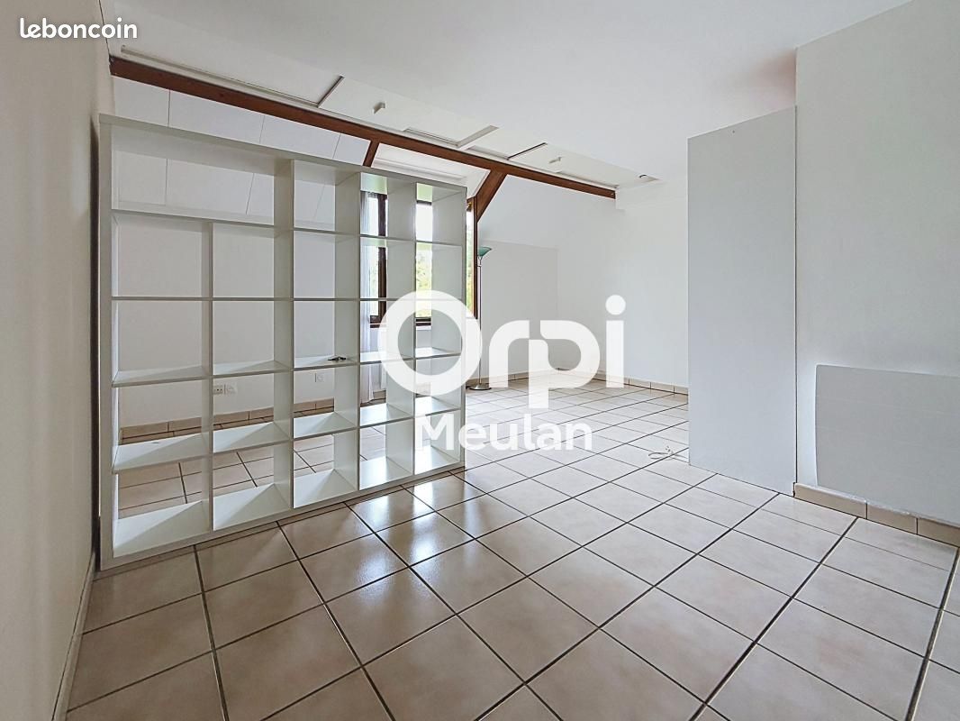 Appartement 1 pièce 29 m² · à Gaillon-sur-Montcient · 29 m² · 560 €/mois