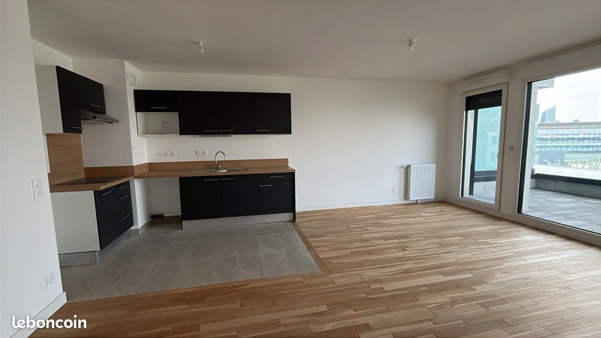 Appartement 4 pièces 82 m² · à Colombes · 82 m² · 2 468 €/mois