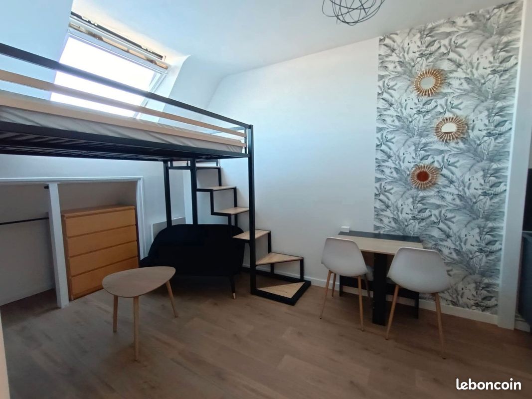 Appartement 1 pièce 15 m² · à Lorient · 14,7 m² · 500 €