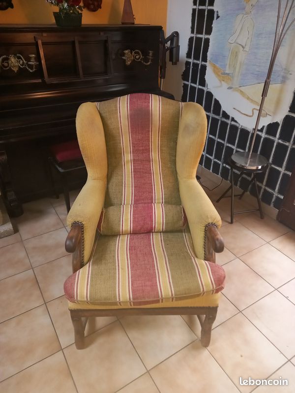 Canapé ancien et fauteuils assortis (image 2)