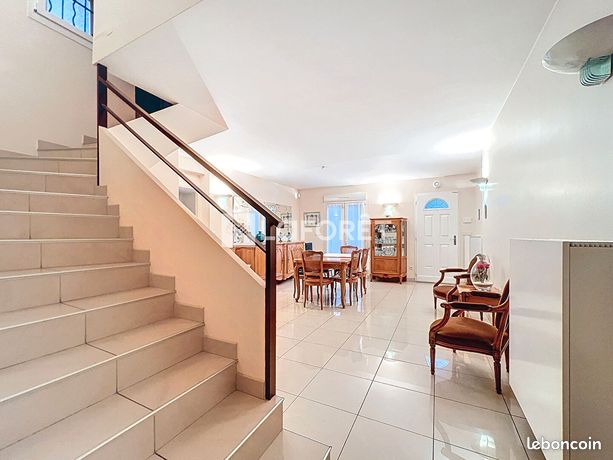 Maison 6 pièces 157 m²
