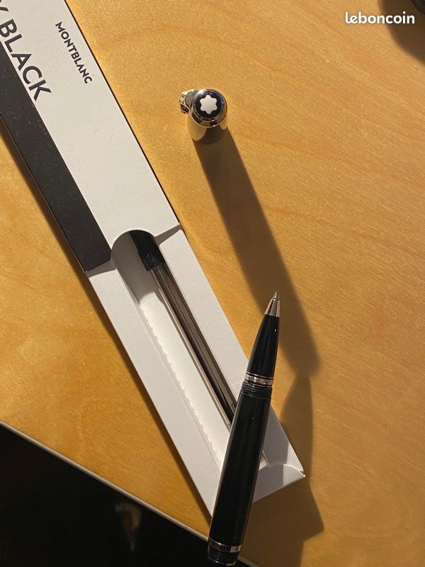 Stylo Montblanc Bohème Avec Pierre Noire - Occasion - État à Vérifier