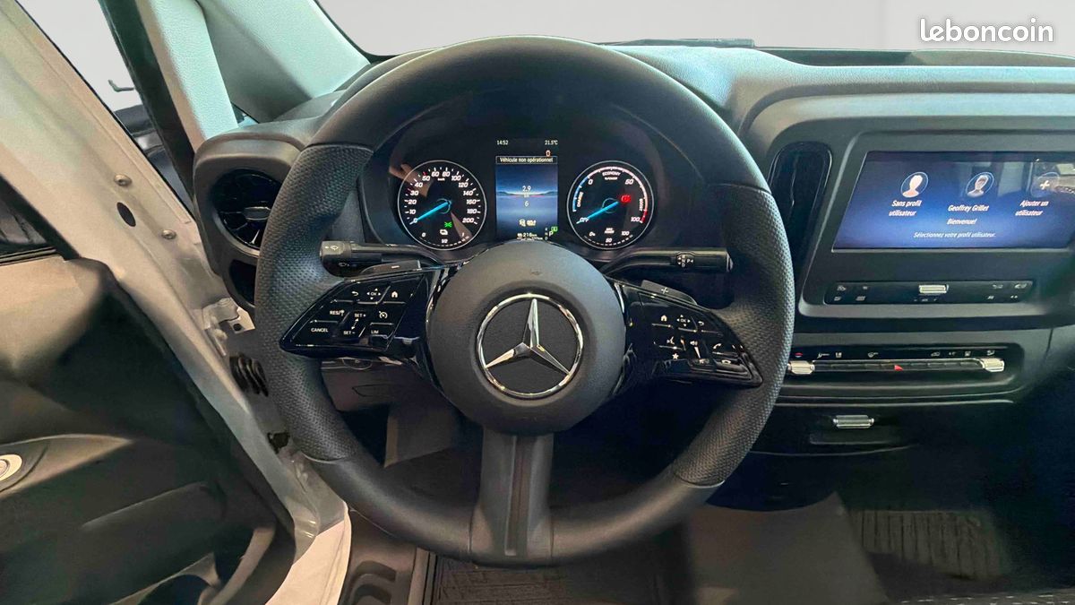 Mercedes evito fourgon 60 kwh long fwd (image 10)