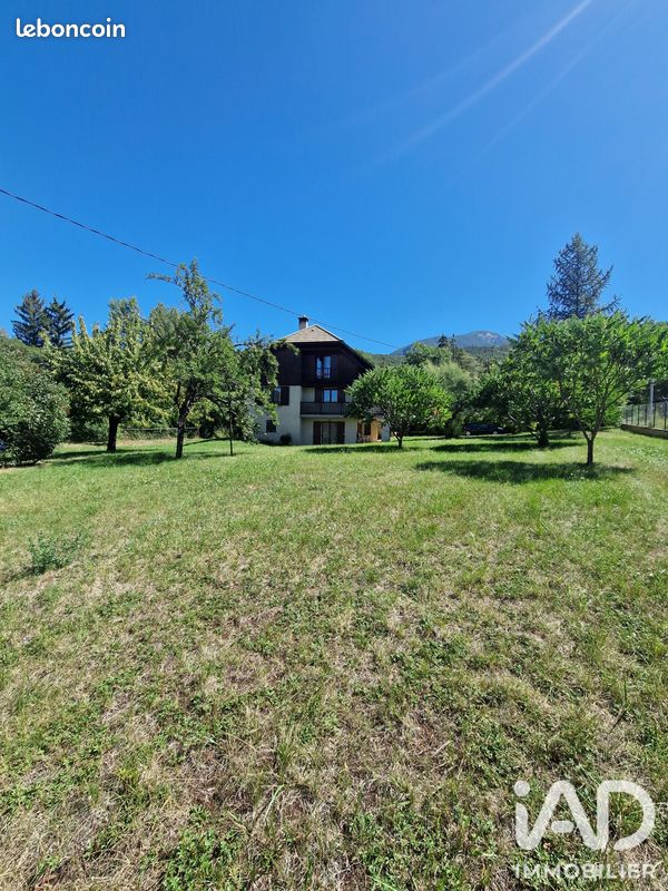Maison 7 pièces 148 m² · à Saint-Sauveur · 148 m² · 560 000 €