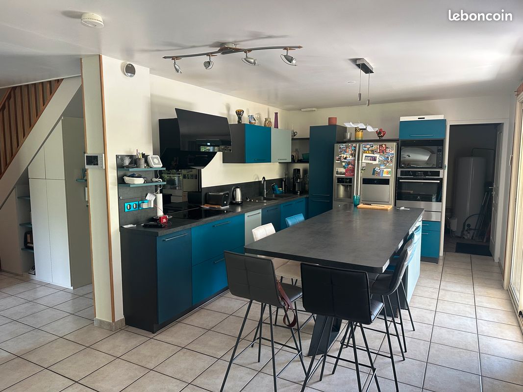 Maison 6 pièces 157 m² · à L'Isle-d'Abeau · 157 m² · 449 000 €