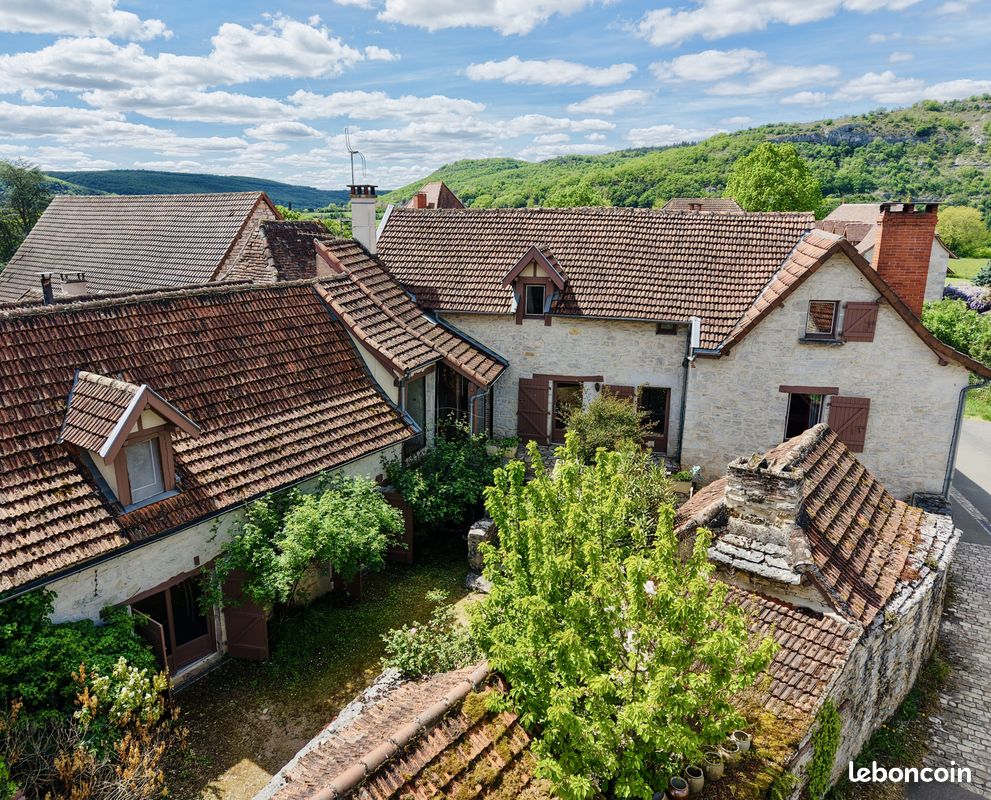 Maison 7 pièces 187 m² · à Saujac · 187 m² · 212 000 €