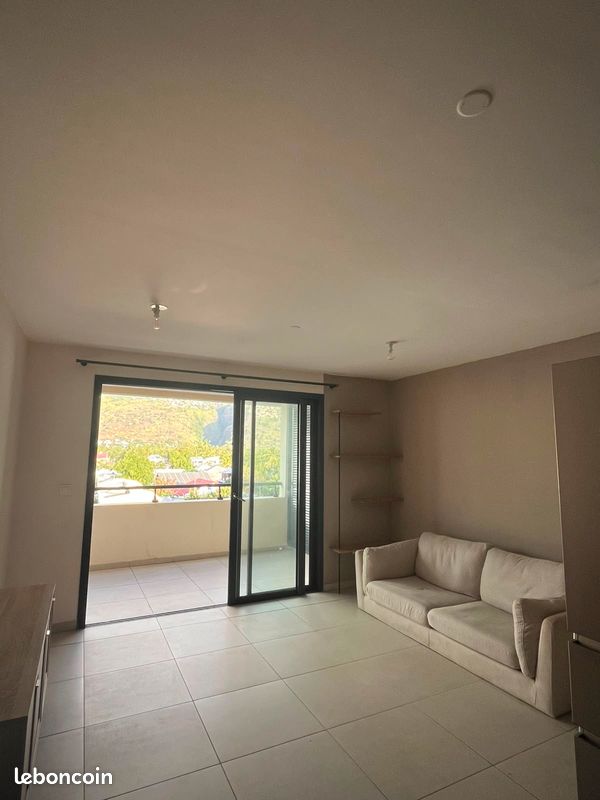 Appartement 2 pièces 39 m² · à Saint-Paul · 39 m² · 1 300 €/mois