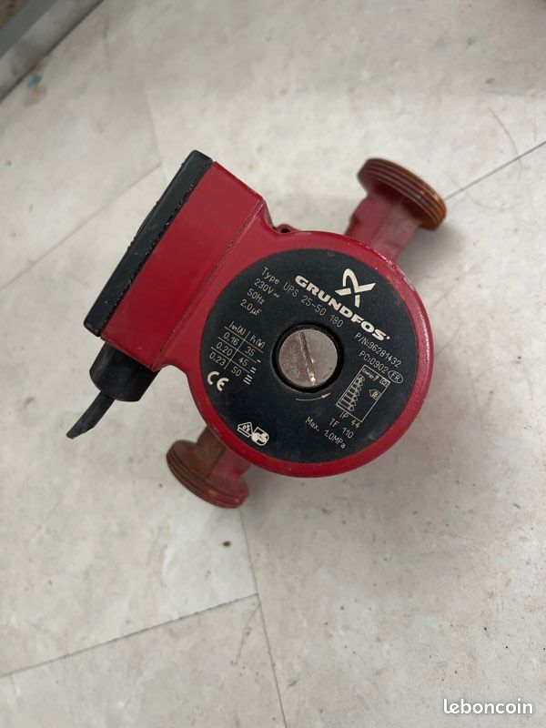 POMPE DE CHAUDIERE circulateur GRUNDFOS UPS 25-50 180 Modèle récent (22