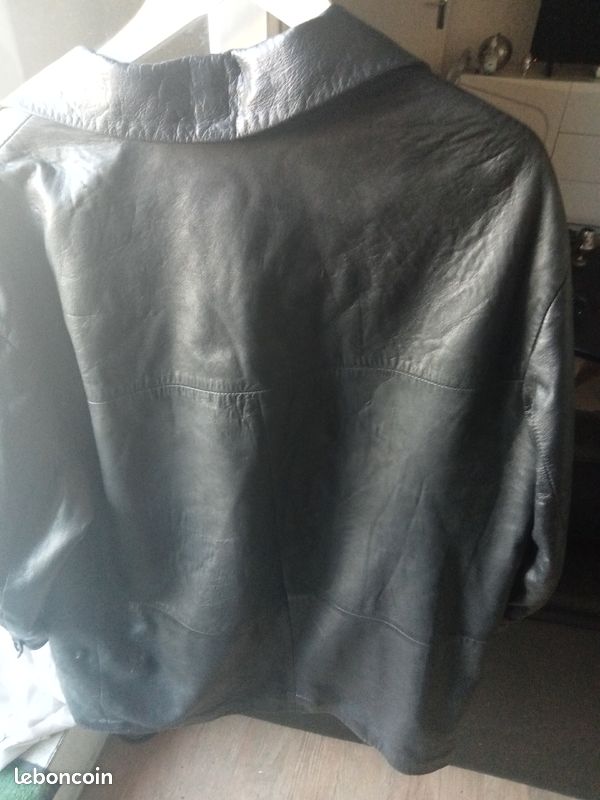 Veste en cuir noir de marque Versace XL (image 2)