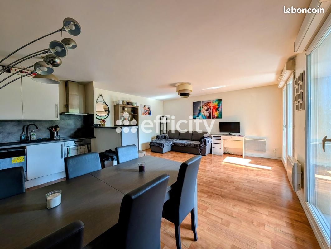 Appartement 3 pièces 66 m² · à Enghien-les-Bains · 66 m² · 235 000 €