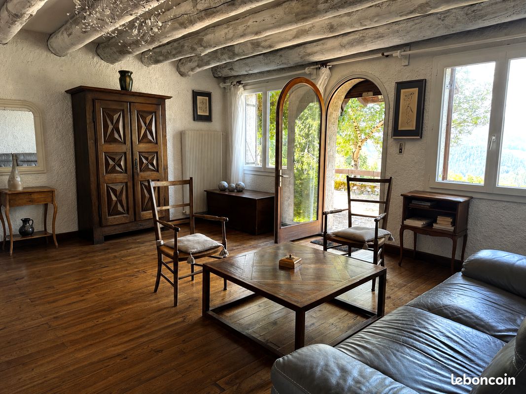 Maison 8 pièces 185 m² · à Barjac · 185 m² · 397 000 €
