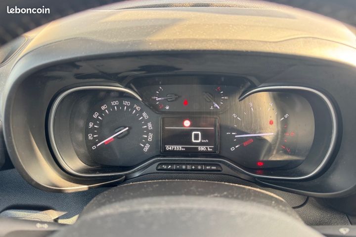 CITROEN BERLINGO III TAILLE M 1.5 BLUEHDI 100 FEEL Radar de recul Sièges Chauffants Frein de Parking Electriques Garantie 12 mois (image 11)