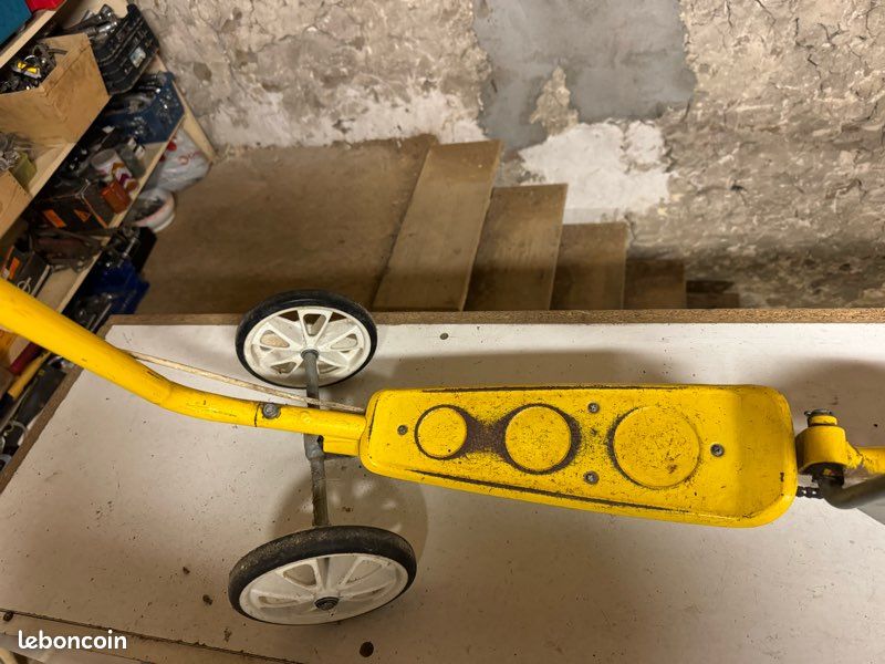 Trottinette Vintage Honda Kick 'N Go, état D'origine Avec Stickers D'époque