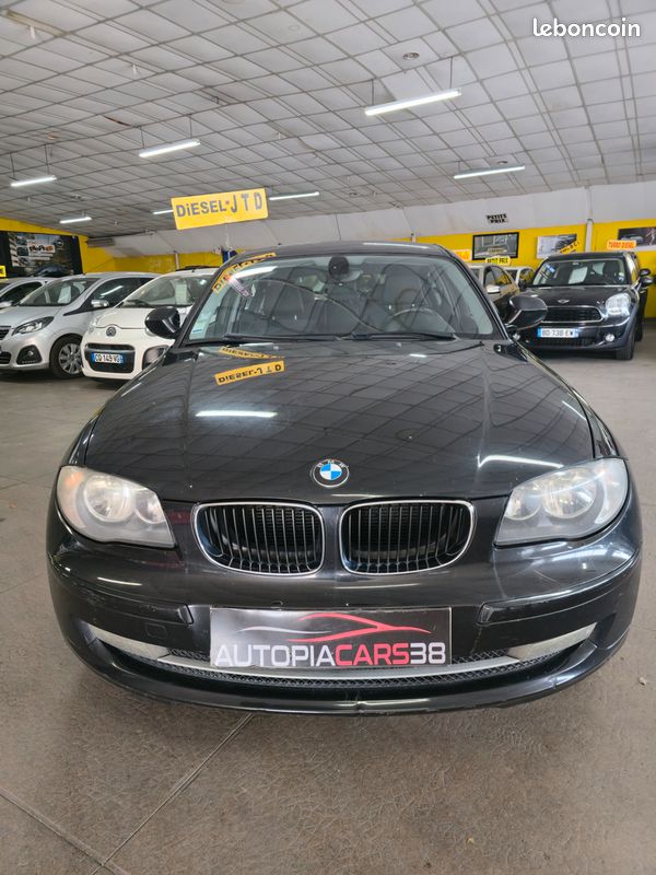 BMW SERIE 118d 143ch berline, noir , 7 cv, 5 portes (image 10)