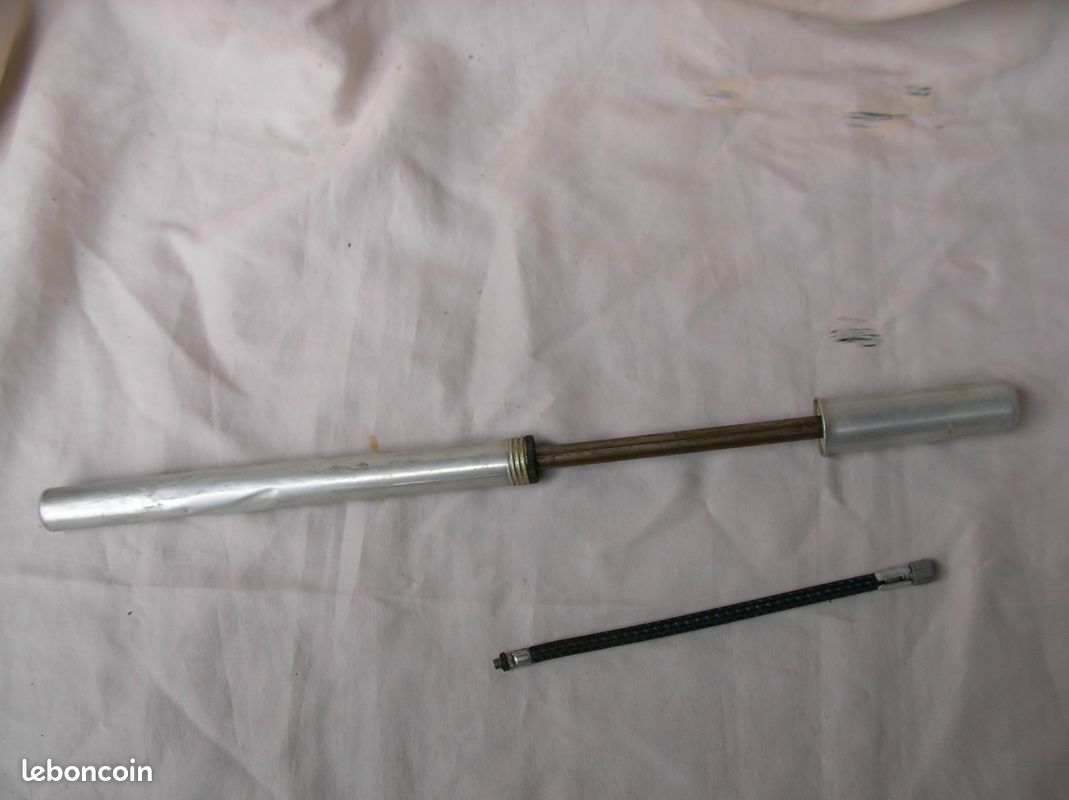Ancienne Pompe Tornade Solibloc En Aluminium – 32,5/30cm – Made In France Vintage