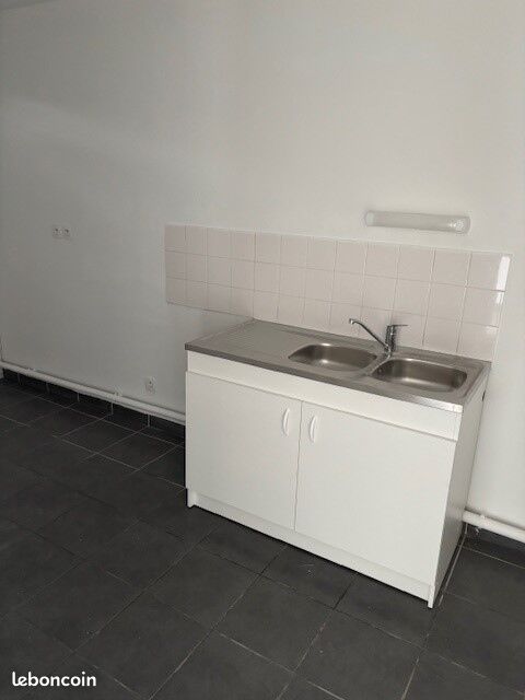 Appartement a louer vaulx-en-velin - 3 pièce(s) - 65 m2 - Surfyn