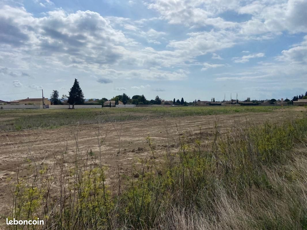 Terrain 515 m² Pierrelatte · 77 250 €