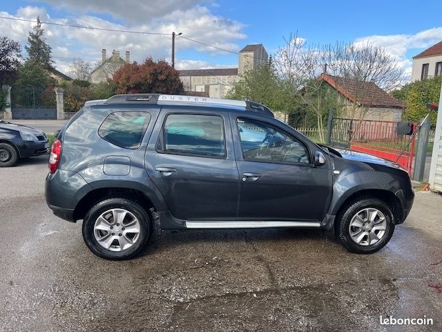 Dacia Duster 1.5 DCI 4X4 110CV DESLEY ATTELAGE CLIM GPS REGUL (image 6)