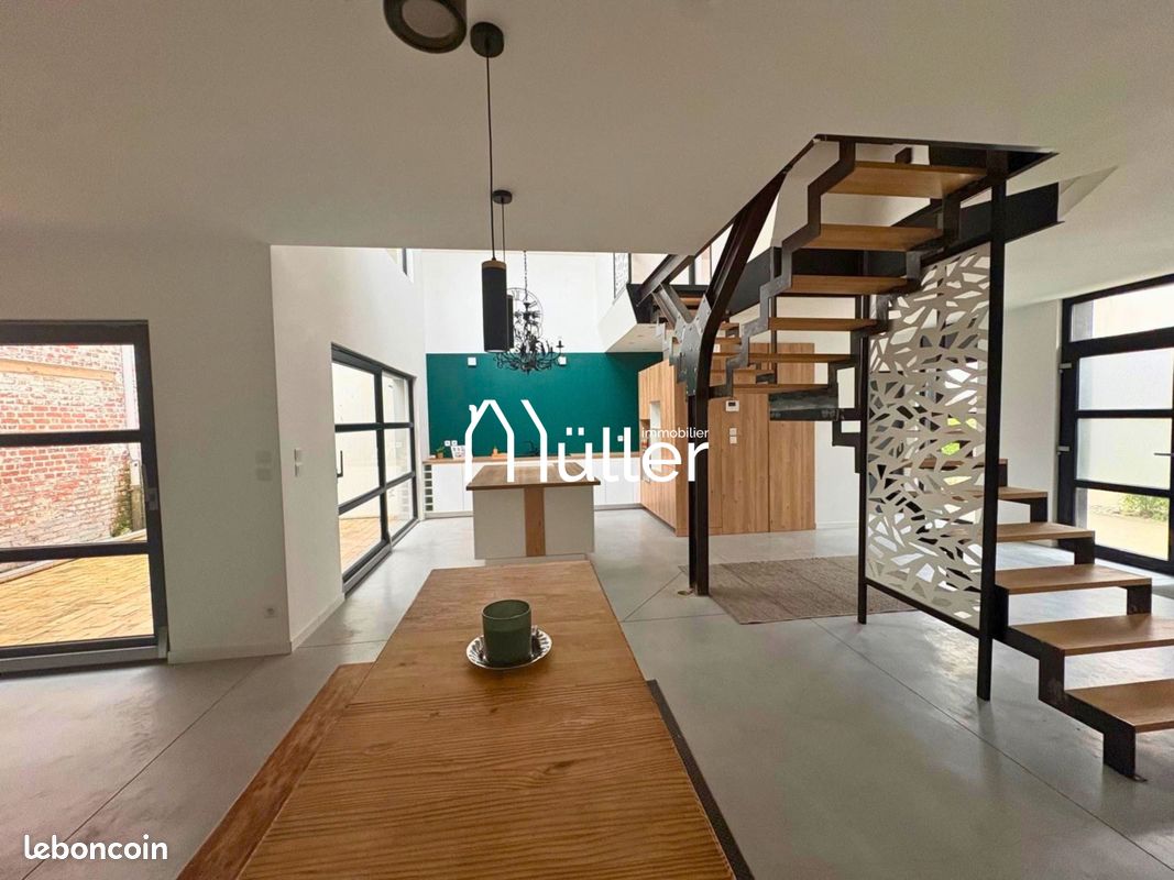 Maison 5 pièces 117 m² · à Roubaix · 117 m² · 236 000 €