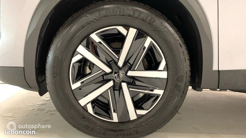 Peugeot 2008 e-2008 156ch Style (image 20)