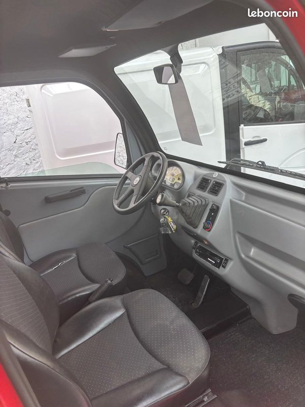 đ đ Camion sans permis CASALINI KERRY 01/2021 66 400 km plateau ridelles Garage Boyer đ (image 4)