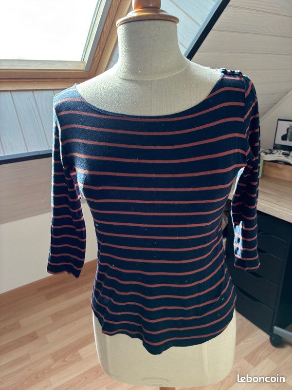 T -shirt (image 1)