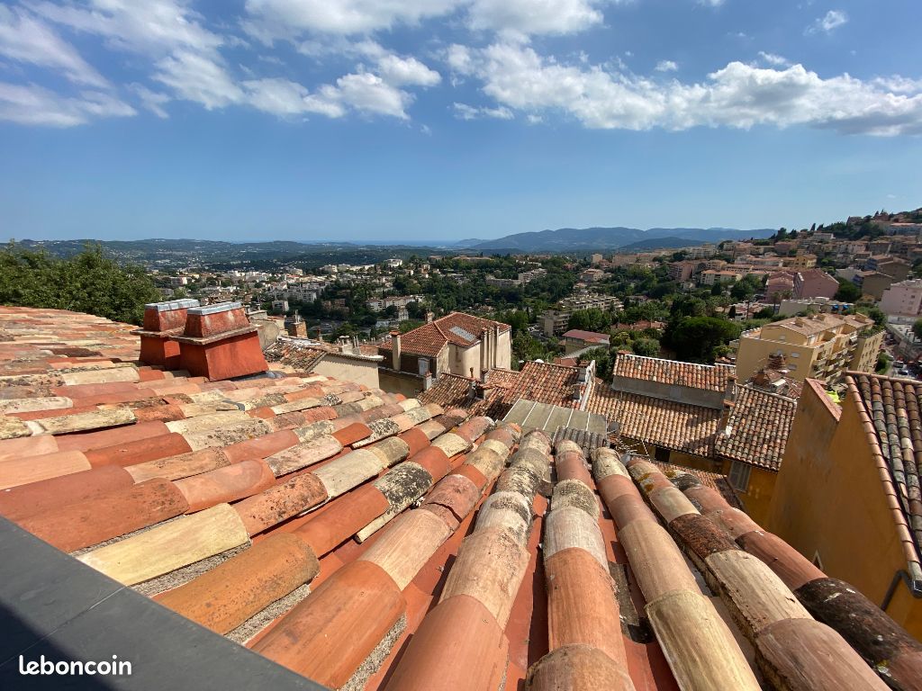 Appartement 1 pièce 27 m² · à Grasse · 27 m² · 530 €/mois