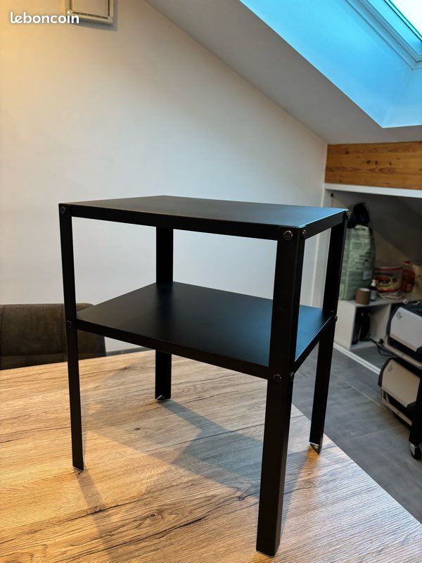 Table de nuit (image 1)