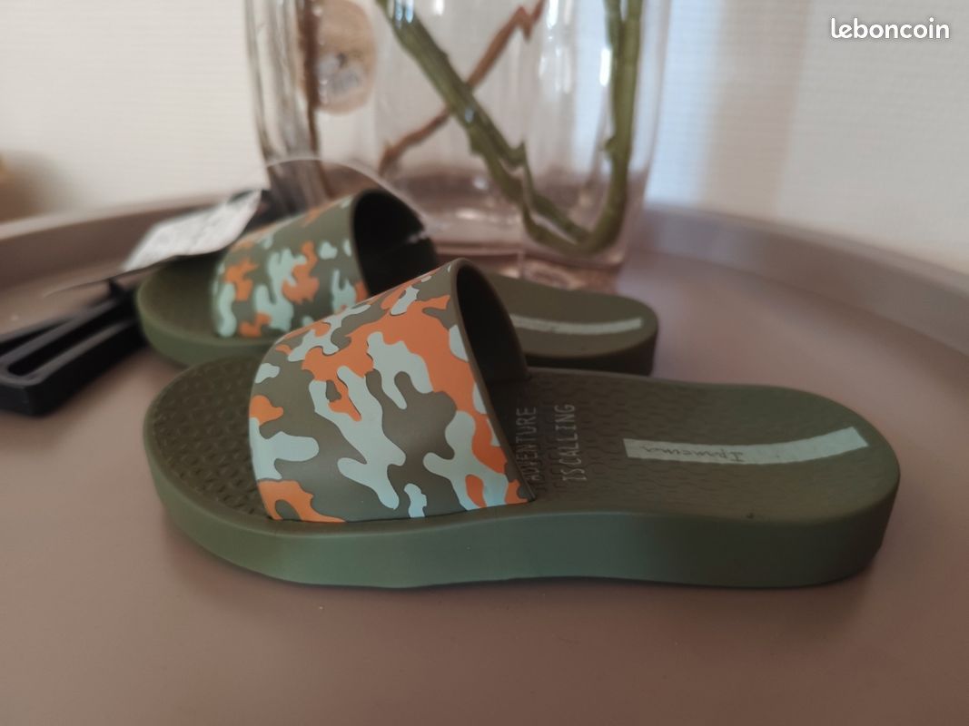 Sandales Ipanema Urban IV Slide Kids - Chaussures Enfant Confortables Et Stylées, 100% Végétaliennes