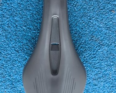 Selle De Vélo Fizik Arione R7 D'occasion - Modèle Baichari Fukua, Origine Japon, état à Vérifier