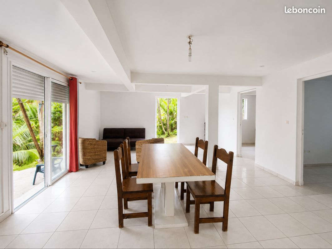 Appartement 4 pièces 98 m² · à Capesterre-Belle-Eau · 98 m² · 750 €