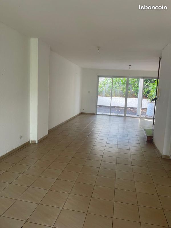 Maison 4 pièces 110 m² · à Saint-Denis · 110 m² · 1 150 €