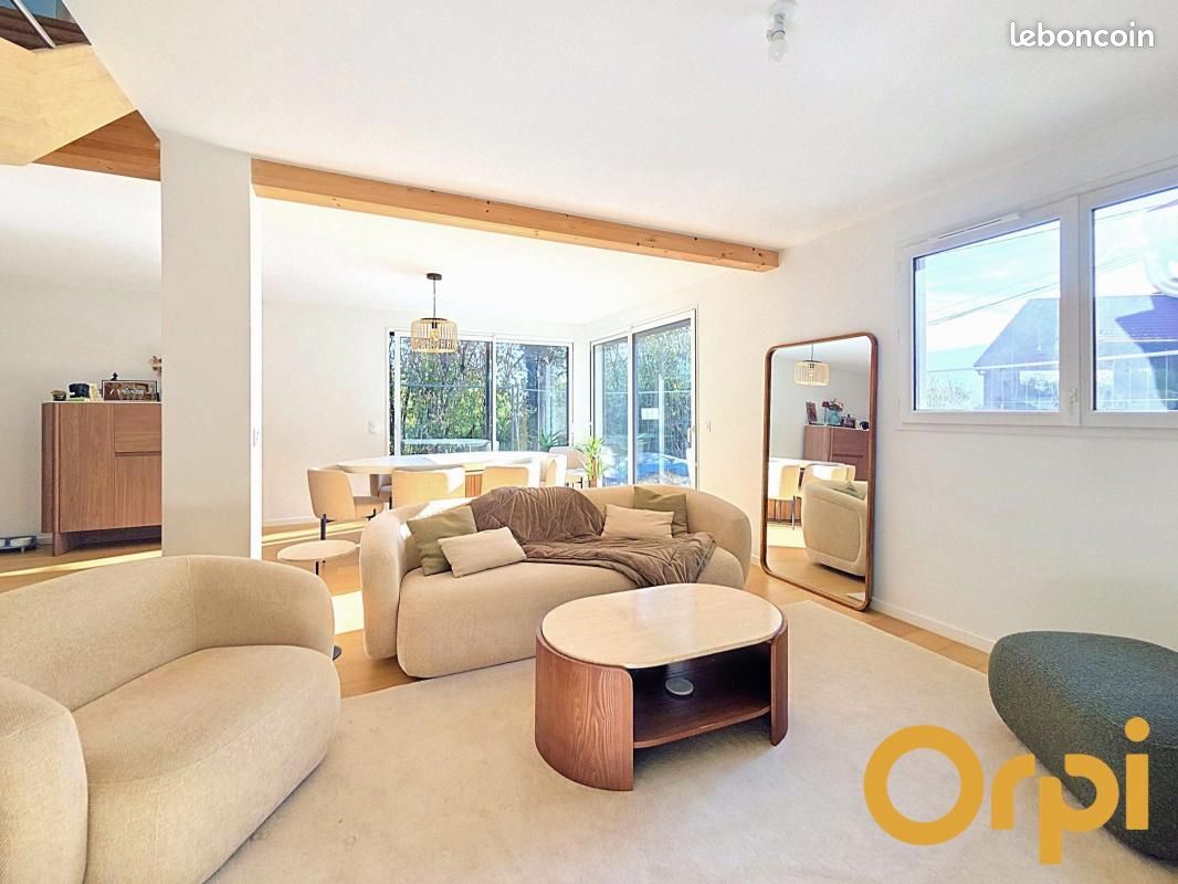 Maison 4 pièces 124 m² · à Viry · 124 m² · 695 000 €