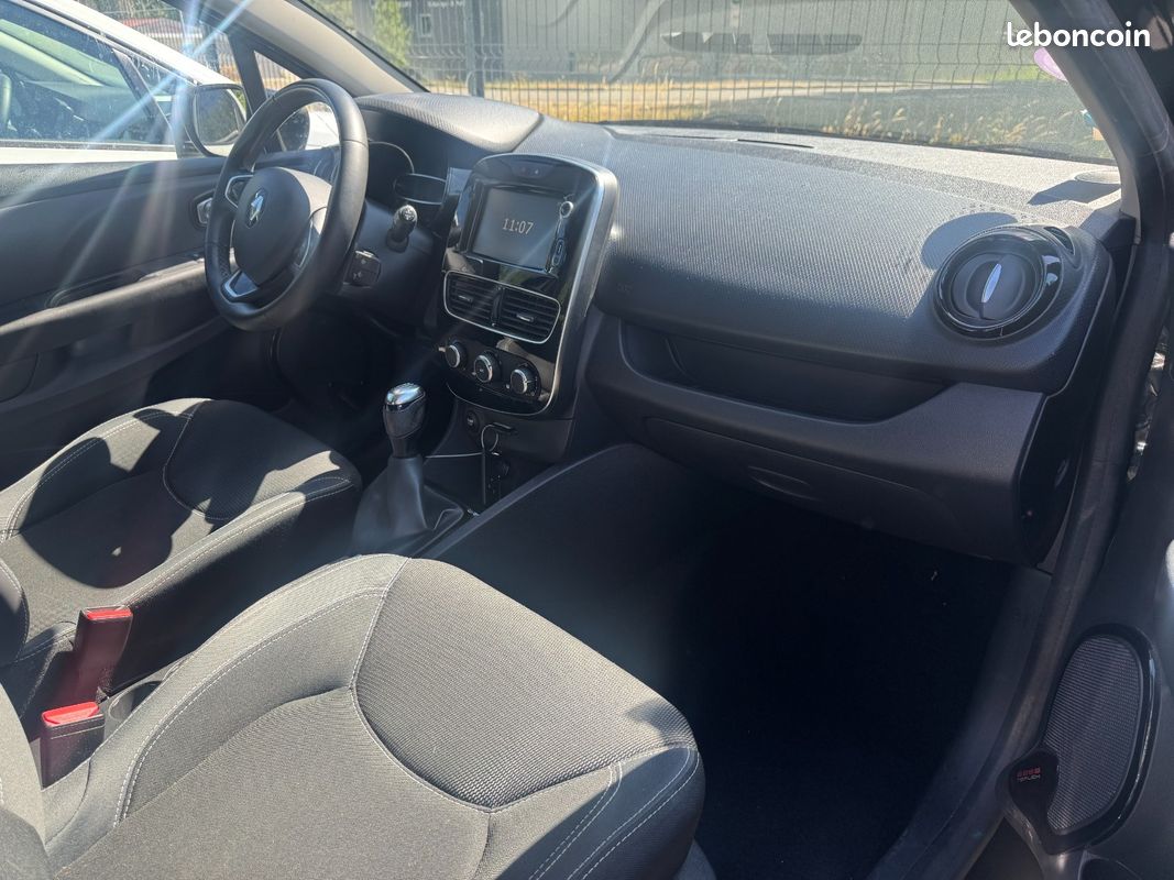 RENAULT CLIO IV TCe 90 Génération (image 5)