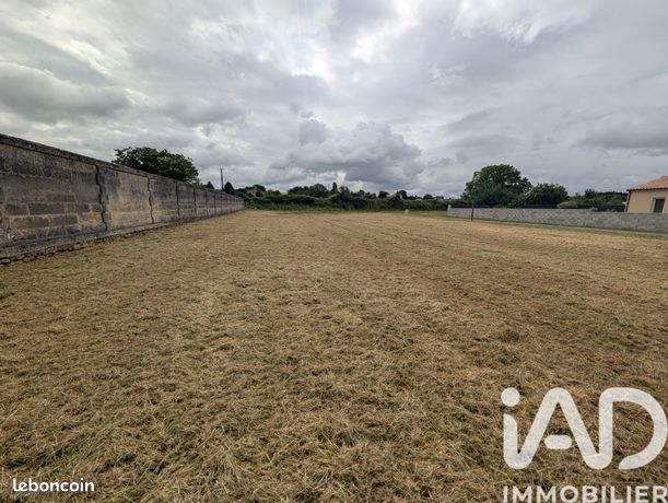 Terrain 809 m² Mosnac