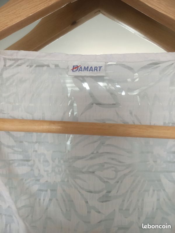 Blouse blanche de chez Damart taille U (image 2)
