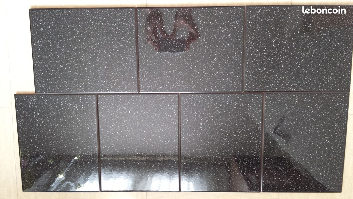 7 carreaux noirs (20cm x 25cm) (image 1)