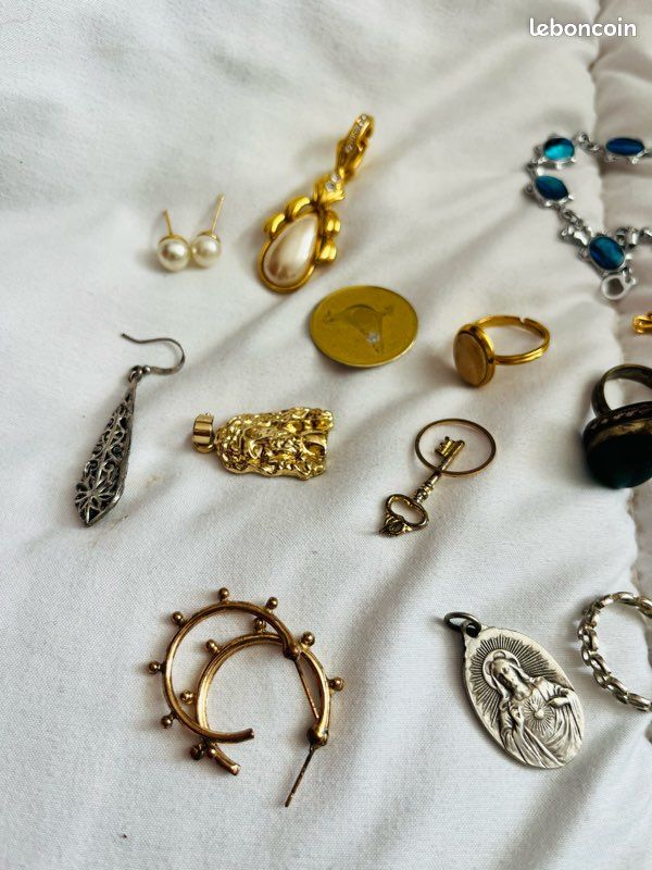 Lot de bijoux vintage (image 3)