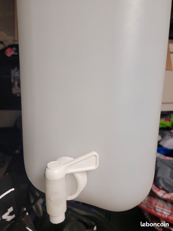 Lot De 2 Bidons D'eau Repliables 20L Avec Robinet - Pour Camping Et Caravaning - Neufs