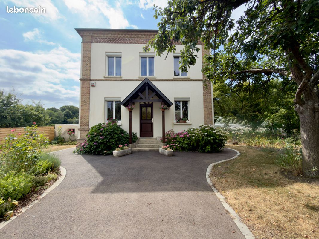 Maison 5 pièces 98 m² · à La Saussaye · 98 m² · 254 900 €