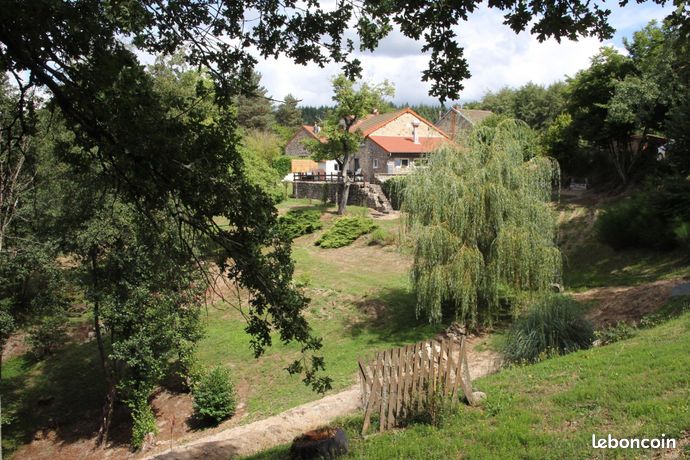 Maison 9 pièces 305 m²